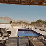 Sea Breeze Santorini Resort, Curio By Hilton 5* Agios Georgios (Santorini)