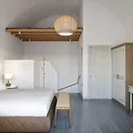Resort Sea Breeze Santorini Resort, Curio By Hilton 5*