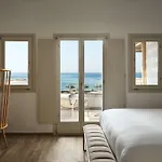 Sea Breeze Santorini Resort, Curio By Hilton 5* Agios Georgios (Santorini)