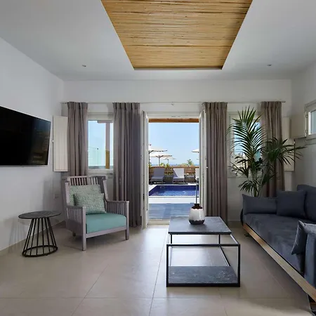 Sea Breeze Santorini Resort, Curio Collection By Hilton Semesteranläggning (resort)