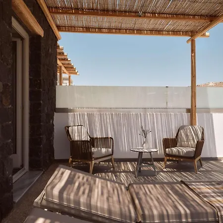 Sea Breeze Santorini Resort, Curio Collection By Hilton