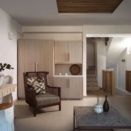 Sea Breeze Santorini Resort, Curio Collection By Hilton 5* Agios Georgios (Santorini)