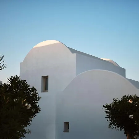 Semesteranläggning (resort) Sea Breeze Santorini Resort, Curio Collection By Hilton 5*