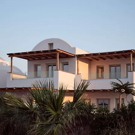 Sea Breeze Santorini Resort, Curio Collection By Hilton Semesteranläggning (resort) Agios Georgios (Santorini)