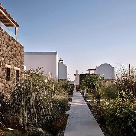 Sea Breeze Santorini Resort, Curio Collection By Hilton 5*