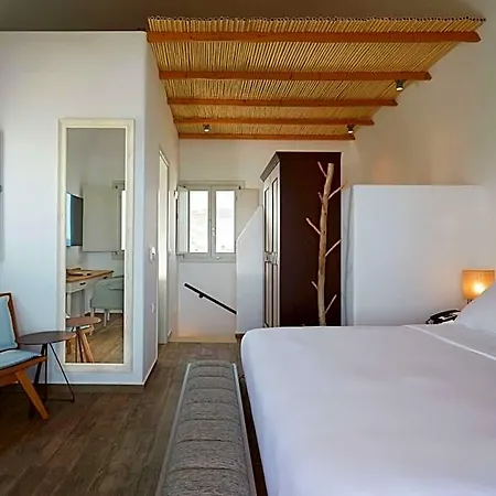 리조트 Sea Breeze Santorini Resort, Curio Collection By Hilton 5*