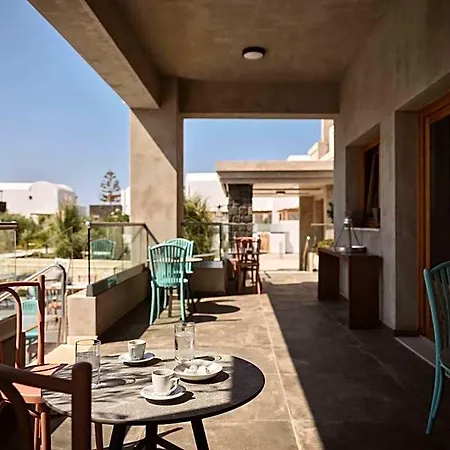 Sea Breeze Santorini Resort, Curio Collection By Hilton