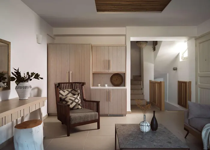 Sea Breeze Santorini Resort, Curio By Hilton 5* Agios Georgios (Santorini)