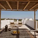 Sea Breeze Santorini Resort, Curio By Hilton Üdülőközpont 5*