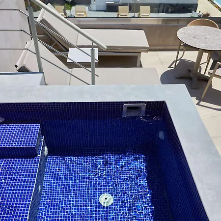 Sea Breeze Santorini Resort, Curio By Hilton Ośrodek wypoczynkowy Agios Georgios (Santorini)