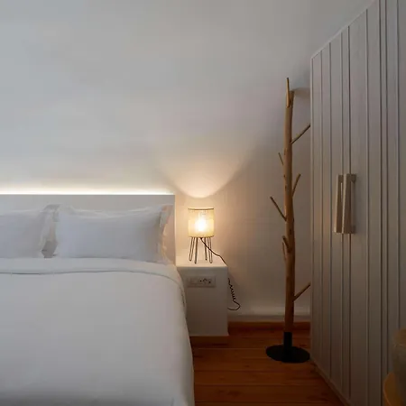 Sea Breeze Santorini Resort, Curio By Hilton 5*