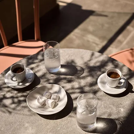 Sea Breeze Santorini Resort, Curio By Hilton 5*