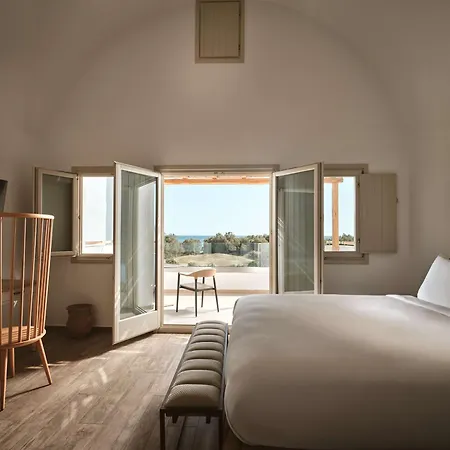 Sea Breeze Santorini Resort, Curio By Hilton 5* Agios Georgios (Santorini)