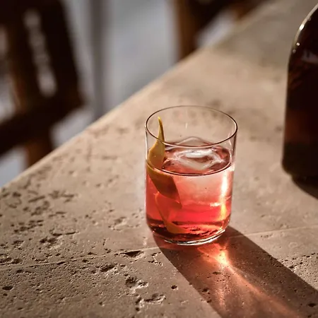 Sea Breeze Santorini Resort, Curio By Hilton Ośrodek wypoczynkowy