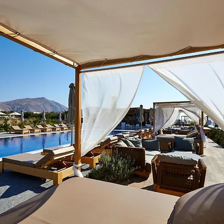 Sea Breeze Santorini Resort, Curio By Hilton Agios Georgios (Santorini)