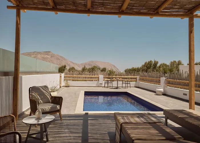 Sea Breeze Santorini Resort, Curio By Hilton 5* Agios Georgios (Santorini)